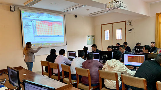 Clase Magistral de Maptek en la Universidad Nacional de San Marcos dictada a 30 estudiantes de ingeniería de minas