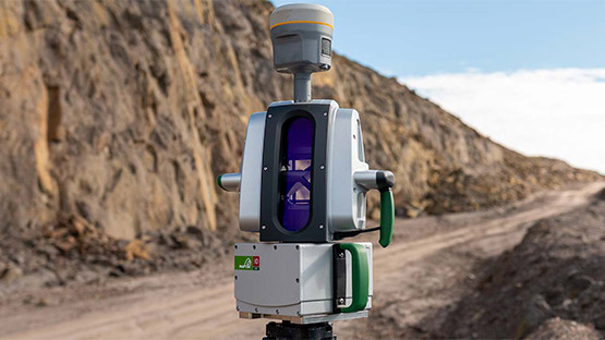 Maptek XR3 scanner with GPS attachment on a mine site.
